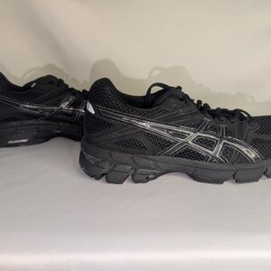NIB ASICS GT-1000 Women's  Size 7 Black Running Shoes